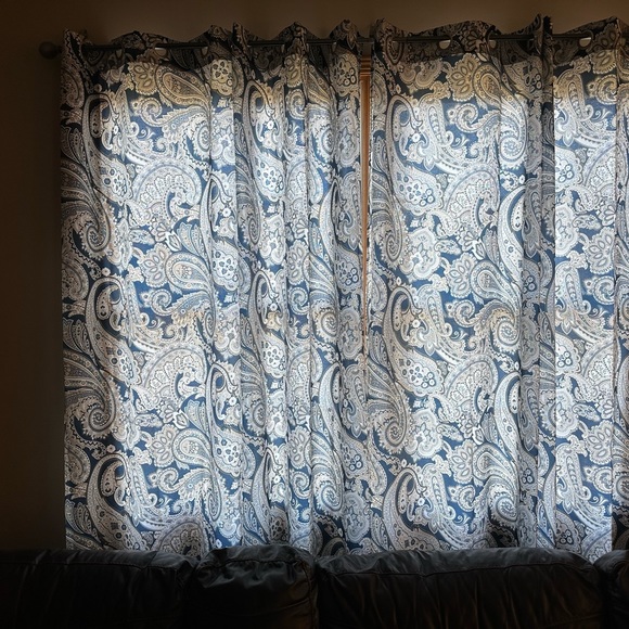 The Big One blue paisley window panels grommet style. 50”W x 96”L - Picture 2 of 6